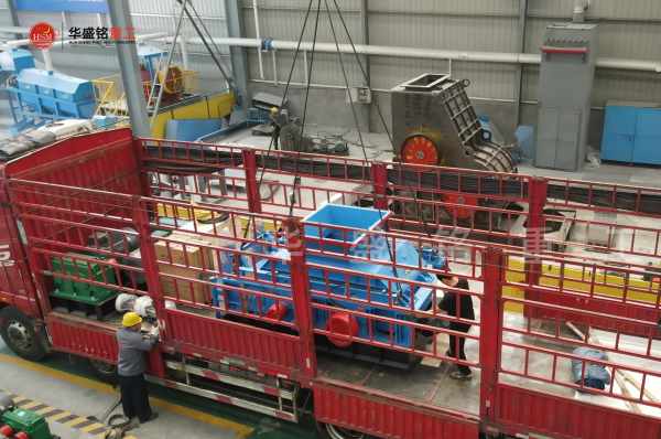 葉臘石制砂機
