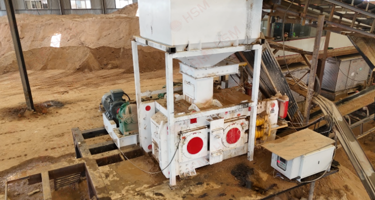 干粉砂漿破碎機客戶生產現場